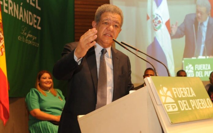 leonel-fernandez-advierte-desde-espana,-decisiones-incorrectas-del-gobierno-“haran-que-el-desempleo-aumente-y-el-campo-entre-en-ruinas”