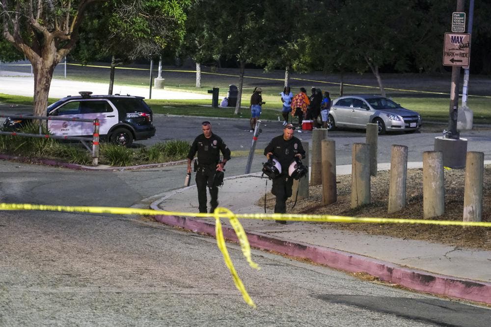 dos-muertos-en-balacera-en-parque-de-los-angeles