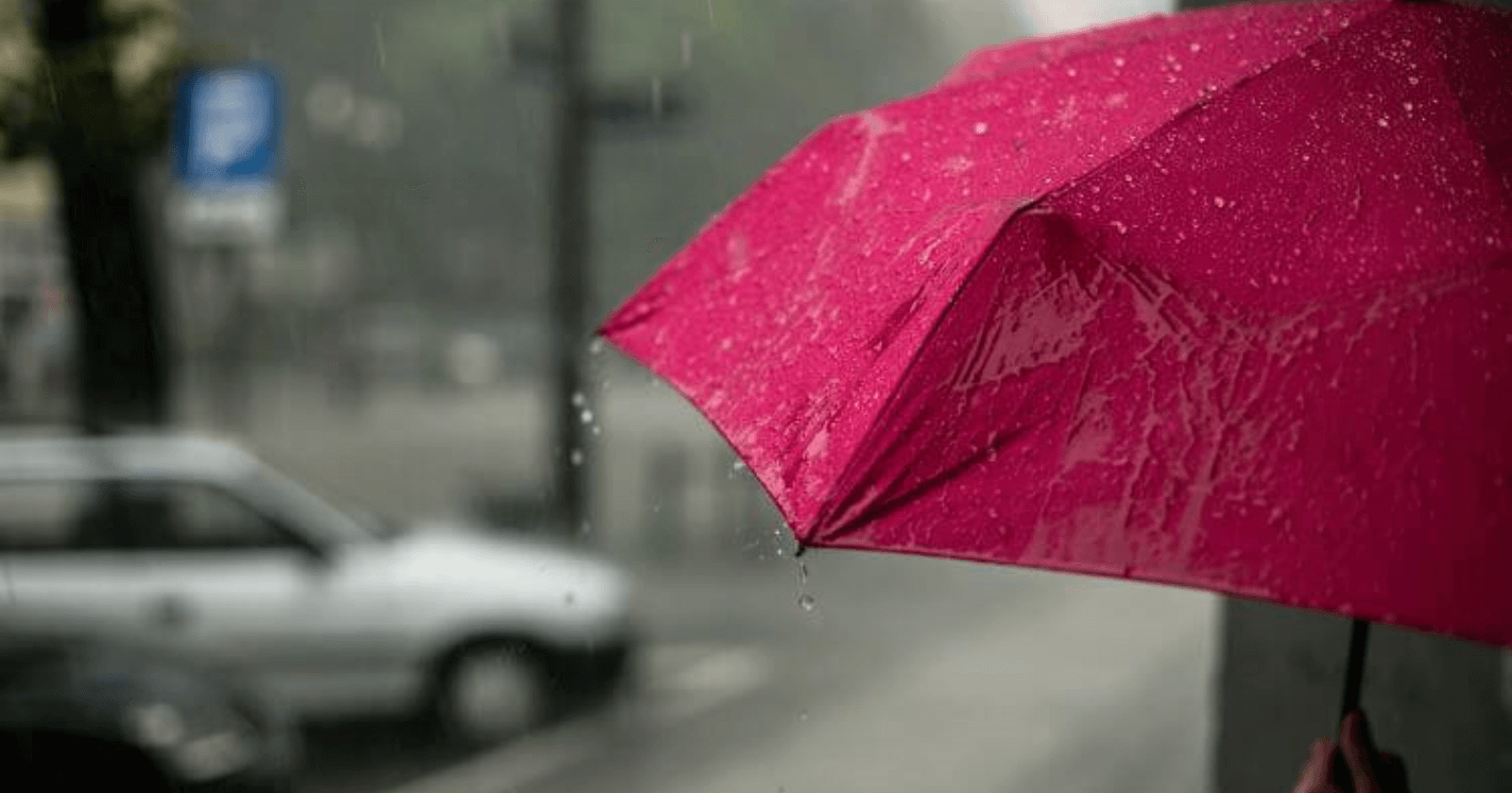 vaguada-provocara-lluvias-este-domingo;-12-provincias-continuan-en-alerta