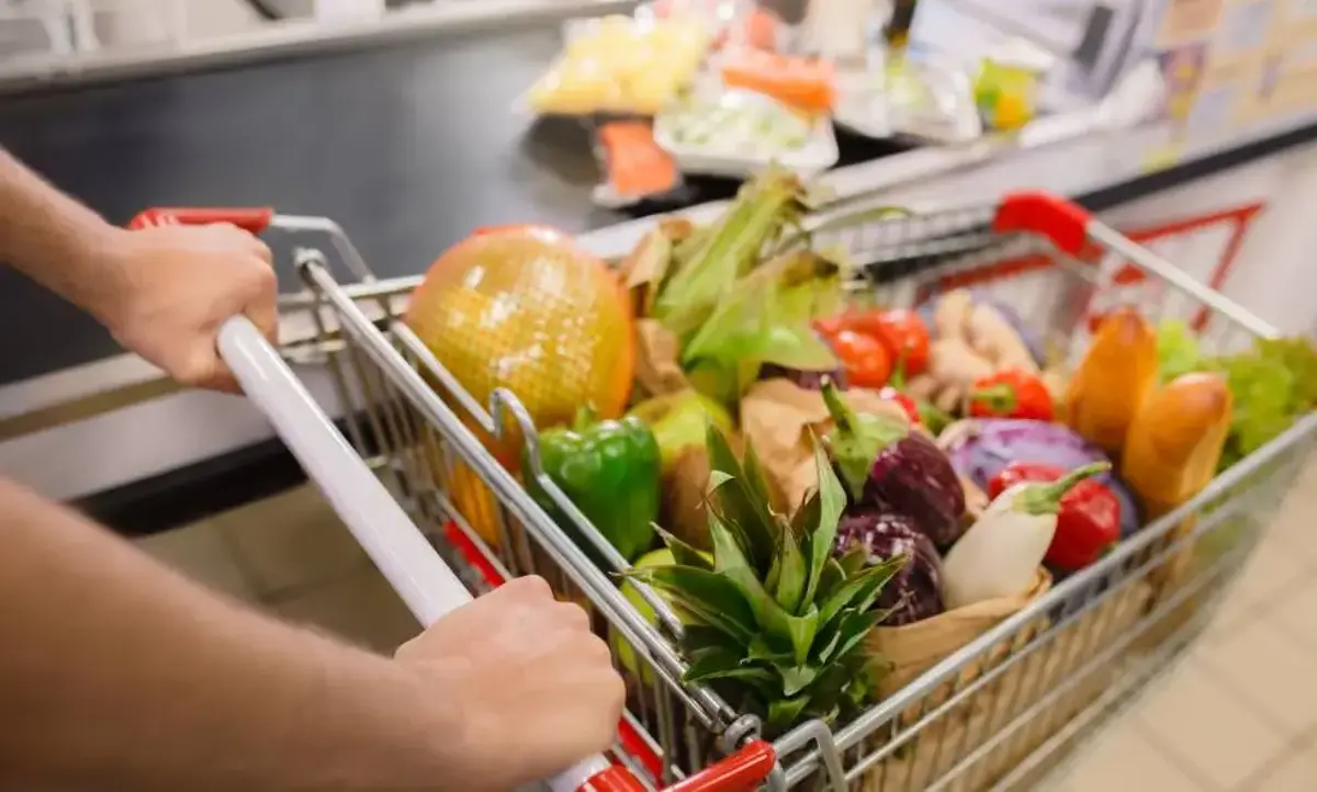 caros-pero-estables-se-mantienen-precios-de-la-canasta-familiar,-dicen-comerciantes