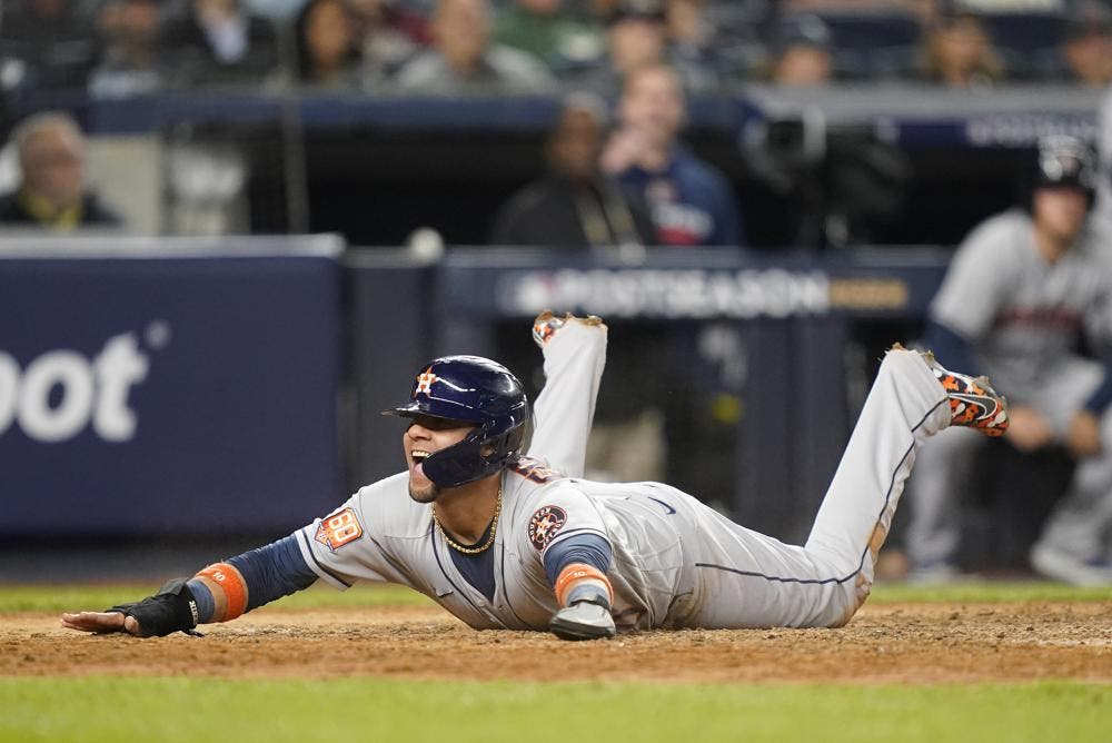 javier-y-astros-asfixian-5-0-a-yanquis