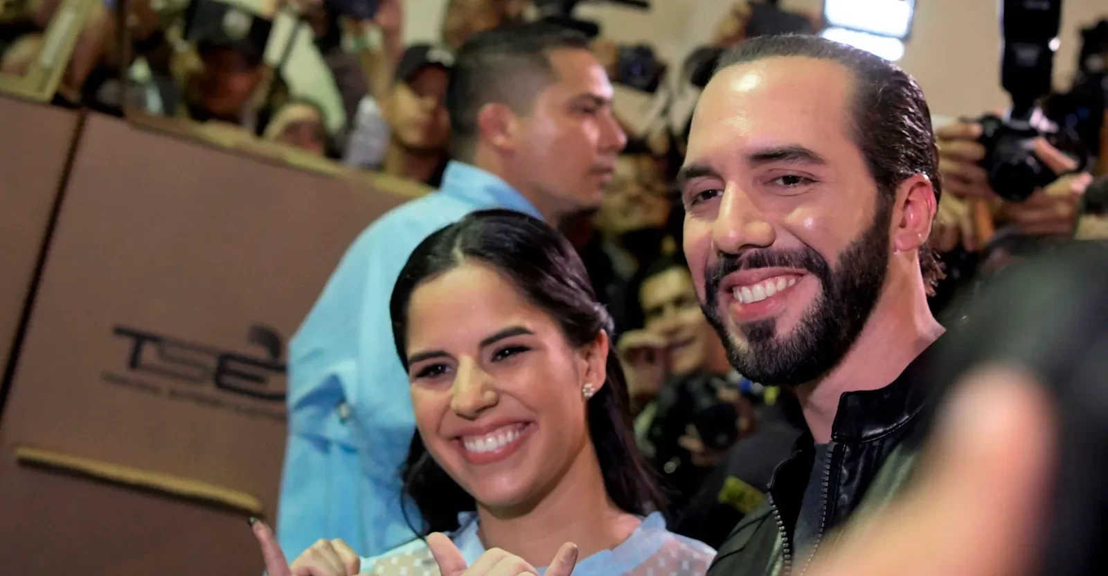 primera-dama-gabriela-de-bukele-recibe-premio-mundial-de-las-infancias-2022