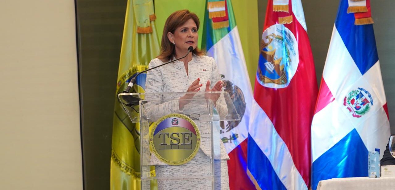 tribunal-superior-electoral-desarrolla-congreso-internacional