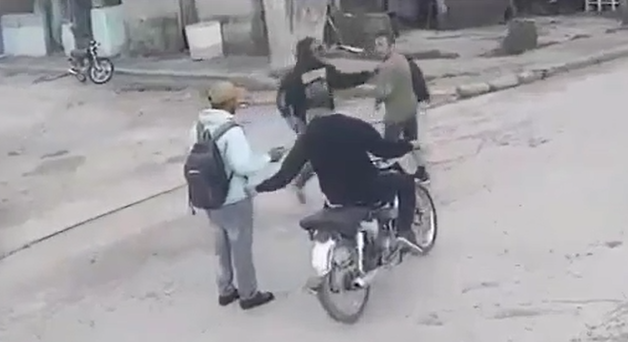 a-punta-de-pistola-desconocidos-despojan-de-pertenencias-a-hombres