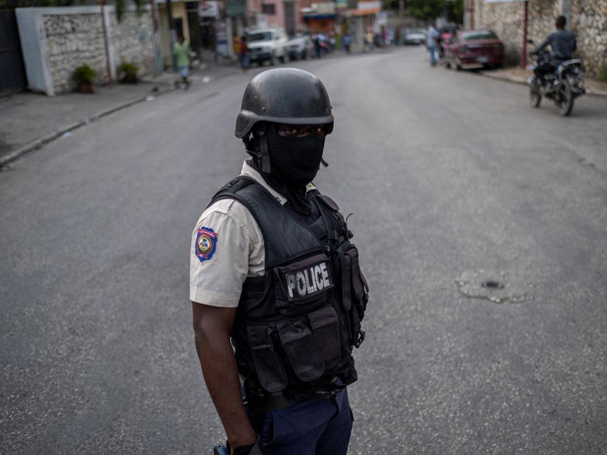 la-policia-de-haiti-da-muerte-a-un-periodista-y-causa-heridas-a-otros