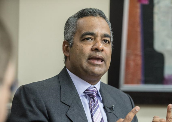 ministro-dice-gobierno-dara-respuesta-contundente-a-la-delincuencia