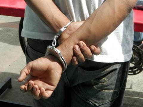 policia-apresa-hombre-acusado-de-matar-a-su-pareja-de-17-anos