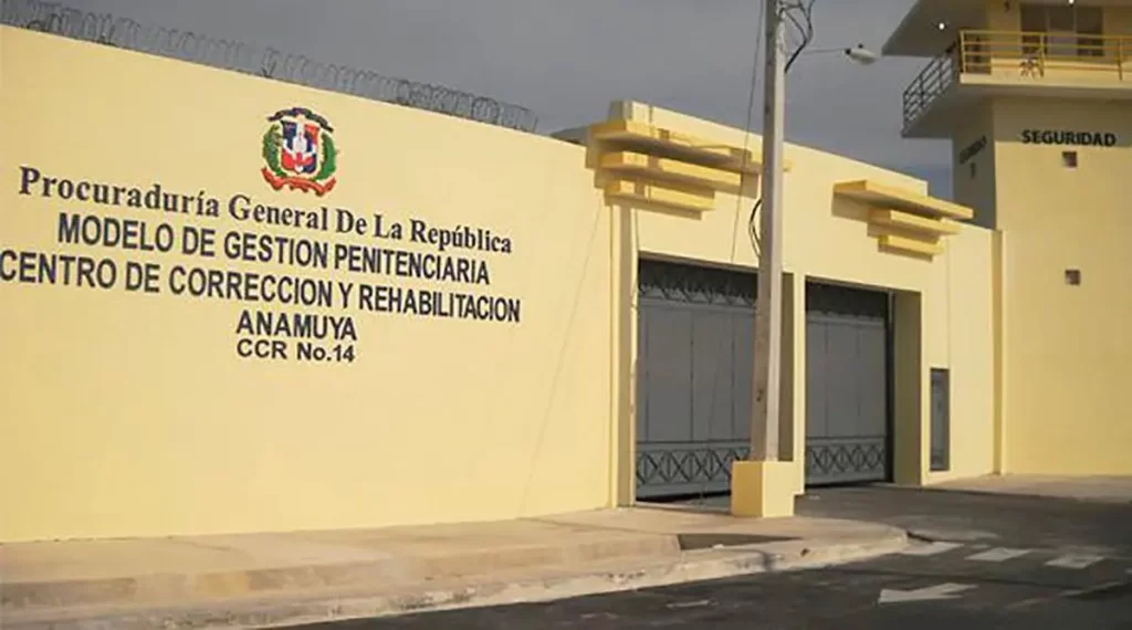 autoridades-investigan-circunstancias-en-que-siete-reos-y-un-agente-resultaron-heridos-en-carcel-de-anamuya