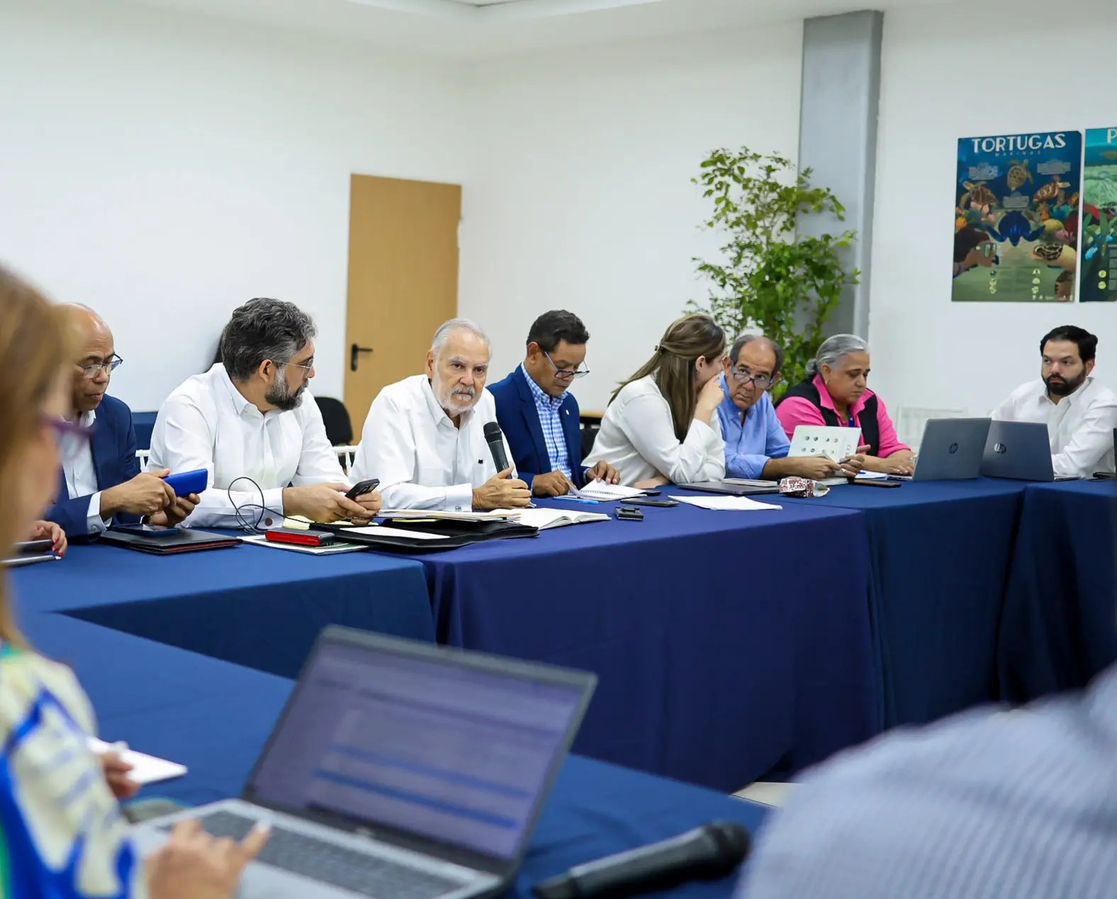 ceara-hatton-reitera-que-los-usuarios-de-los-servicios-de-medio-ambiente-solo-tienen-que-cubrir-los-costos-establecidos-en-la-ley