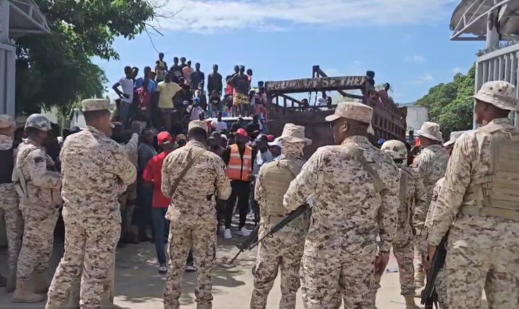 denuncian-barrios-habitados-completamente-por-haitianos-en-hondo-valle