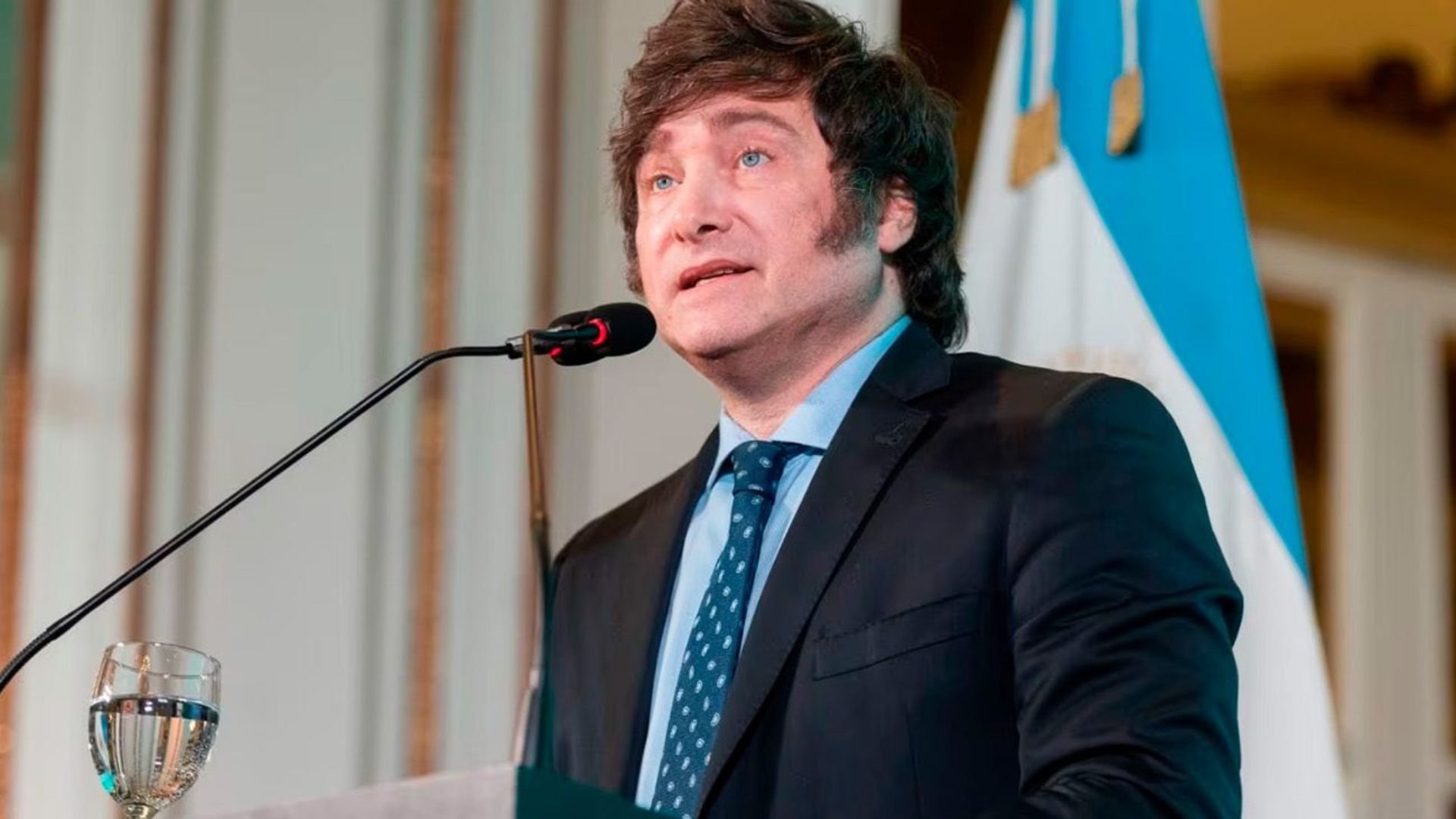 milei-agradece-a-da-silva-por-hacerse-cargo-de-custodia-de-embajada-argentina-en-caracas