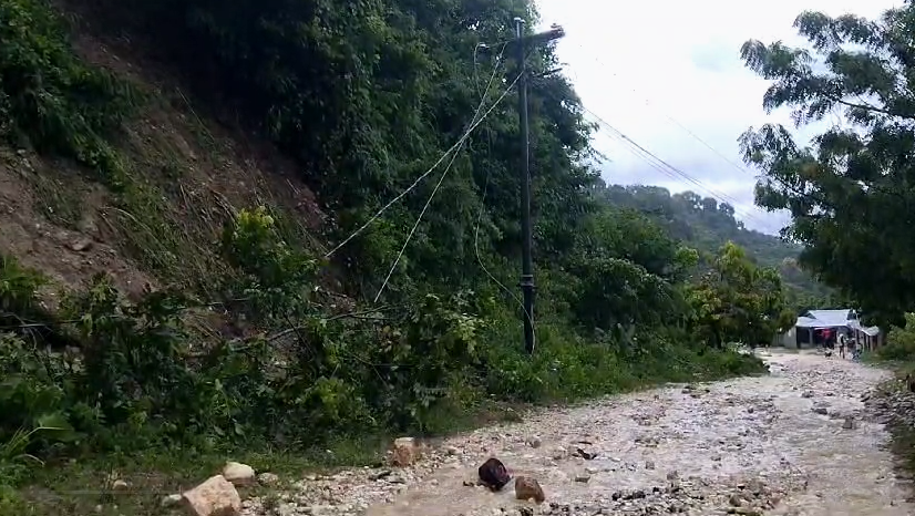 aguaceros-incomunican-varias-zonas-cafetaleras-de-neyba