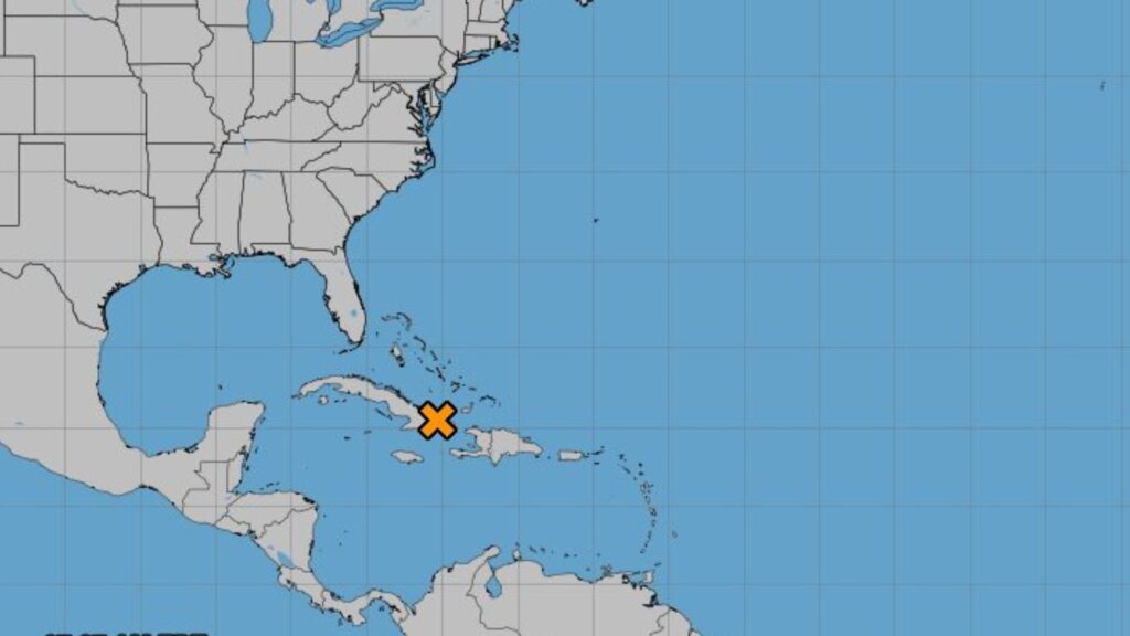 se-preve-onda-tropical-pueda-convertirse-en-ciclon-en-las-proximas-48-horas