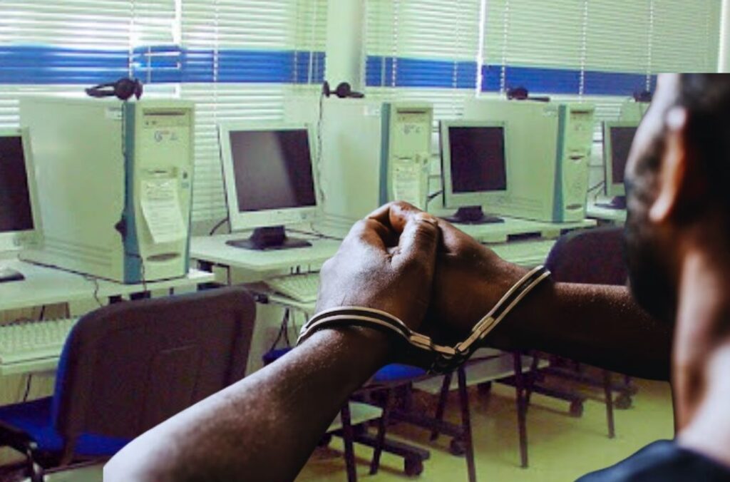 desmantelan-centro-de-internet-donde-falsificaban-certificado-de-no-antecedentes-penales