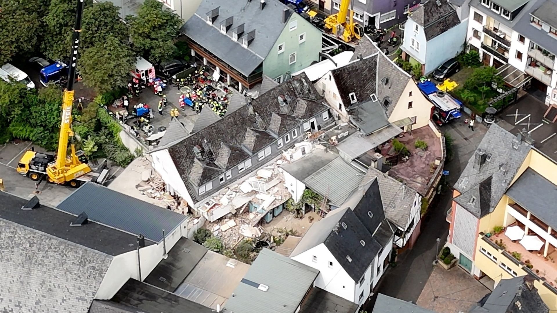 al-menos-2-muertos-y-7-heridos-tras-derrumbe-de-hotel-en-alemania