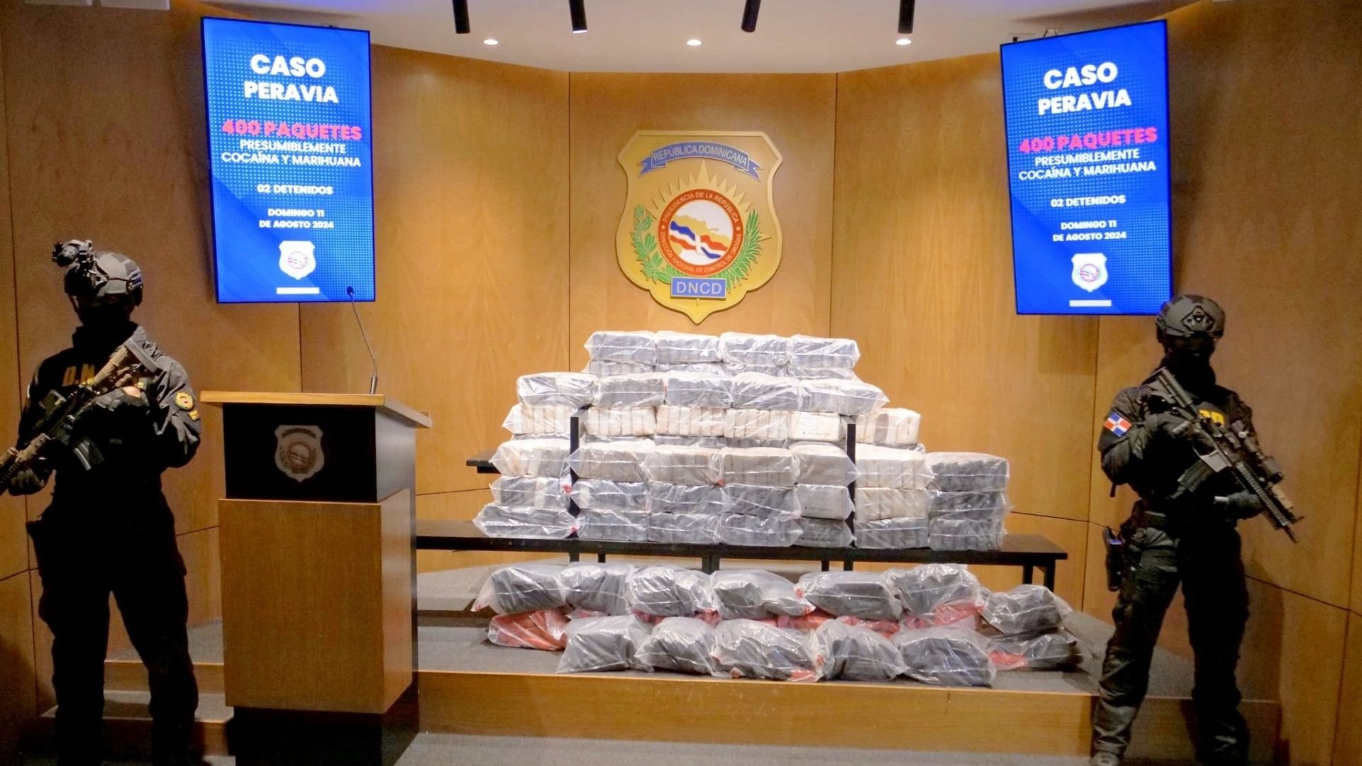 apresan-dominicano-y-venezolano-con-400-paquetes-de-drogas-en-peravia