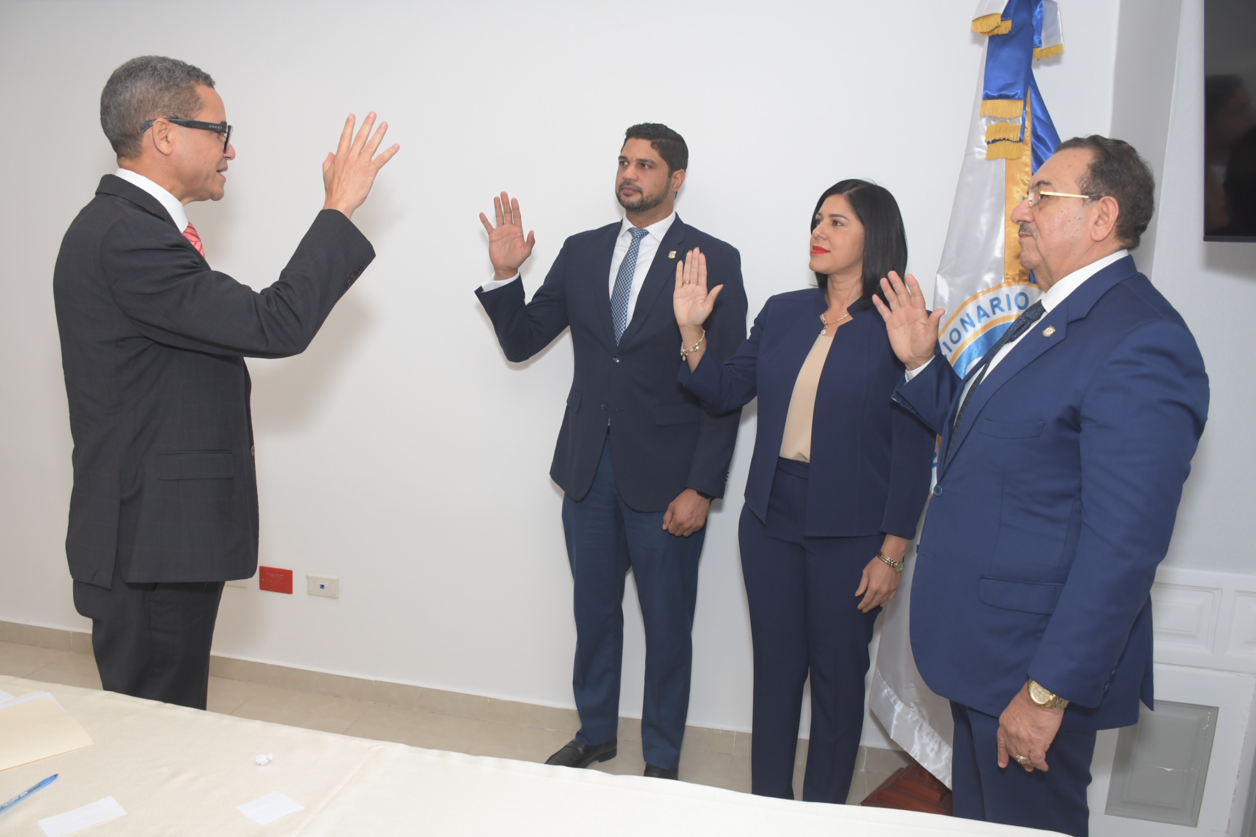 prm-escoge-a-cristobal-venerado-castillo-como-vocero-de-su-bloque-en-senado