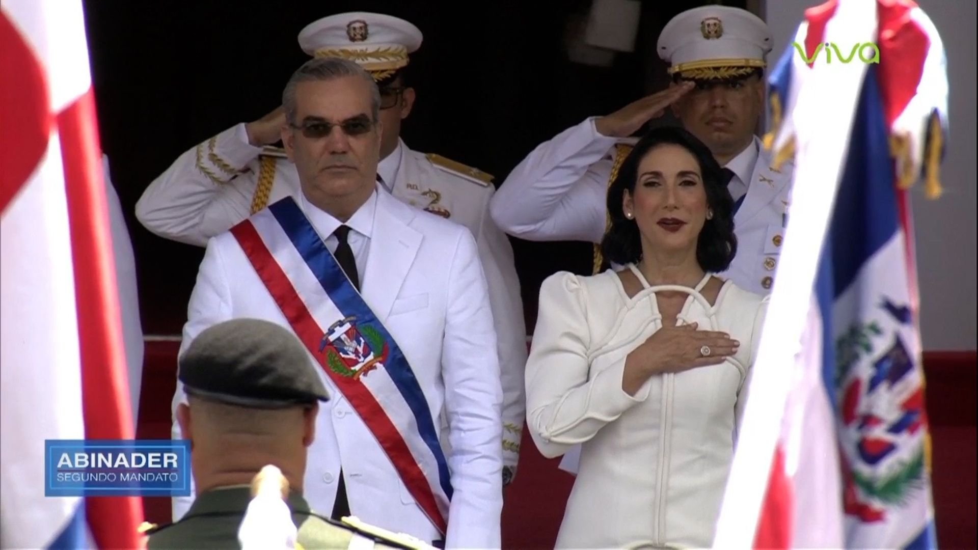 luis-abinader-ya-esta-en-el-teatro-nacional-para-juramento-de-su-segundo-mandato-presidencial