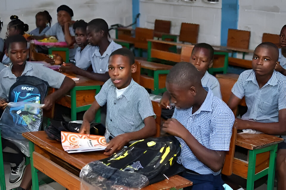 entre-amenaza-de-bandas-armadas,-haiti-prepara-inicio-del-ano-escolar