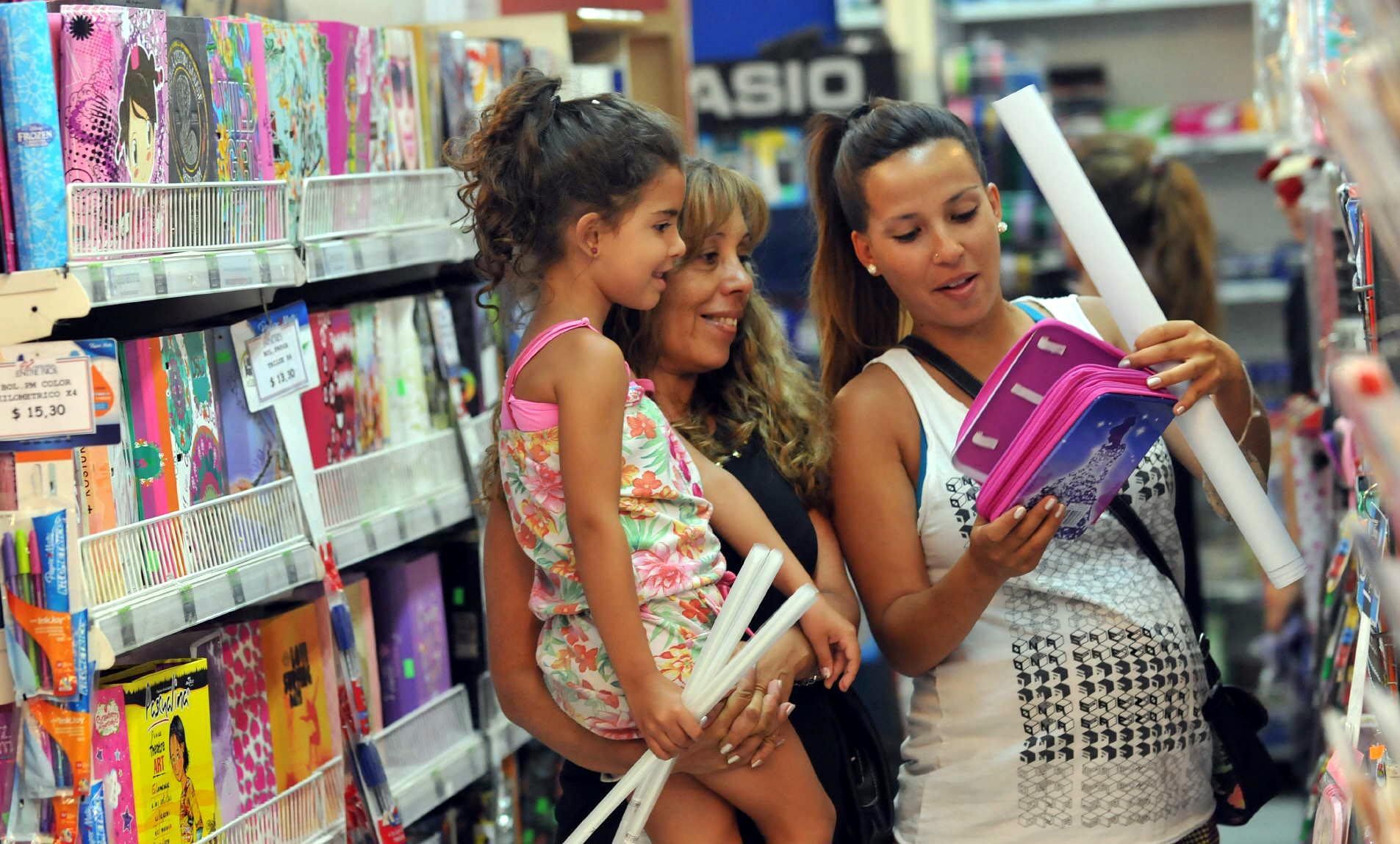 dolor-de-cabeza-representa-la-compra-de-utiles-escolares