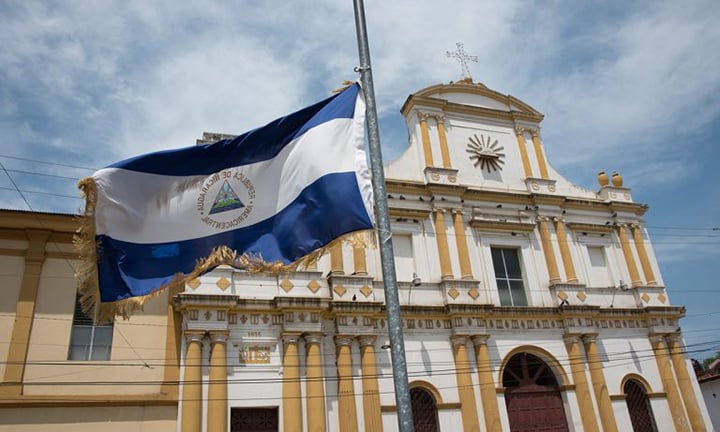 gobierno-de-nicaragua-obligara-a-iglesias-a-pagar-impuestos