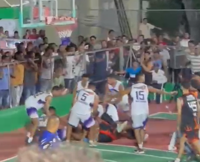 en-empujones-y-trompadas-termina-juego-de-baloncesto-en-estefania-de-azua