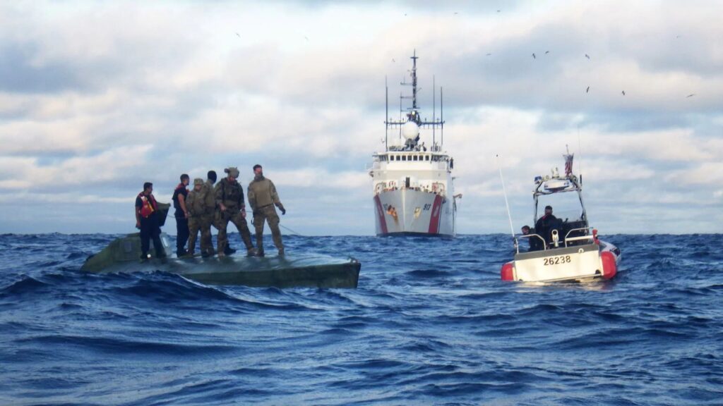 detienen-a-dos-dominicanos-en-la-costa-noroeste-de-puerto-rico
