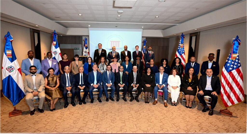 autoridades-de-nueva-york-reconocen-al-presidente-del-tc-por-su-trayectoria-profesional