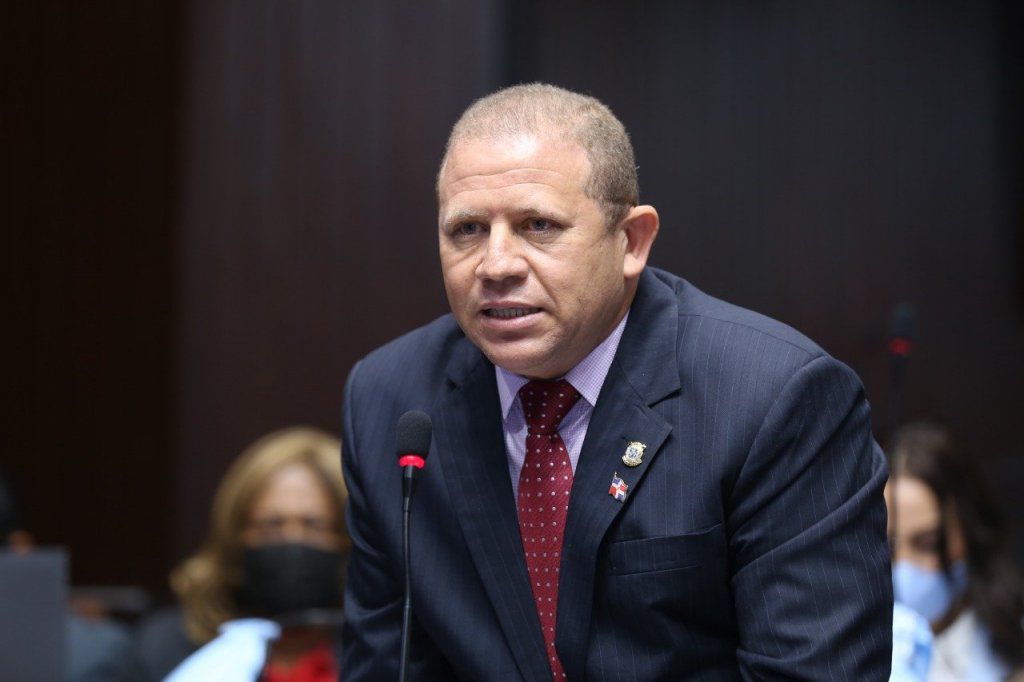 vocero-fp-en-cd-asegura-poblacion-se-siente-insegura-hasta-en-su-hogar