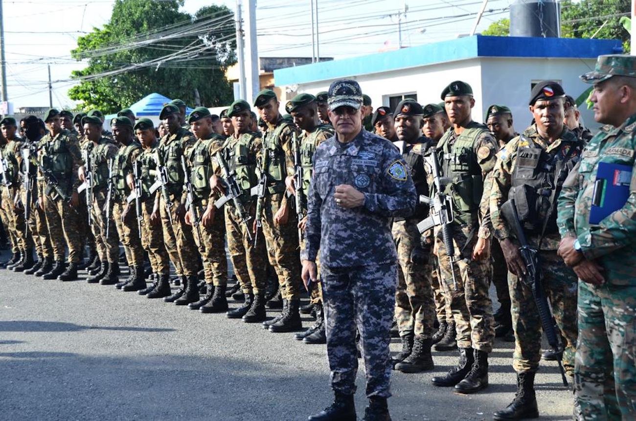 presentan-accion-contra-articulos-que-condenan-relaciones-homosexuales-entre-policias-y-militares