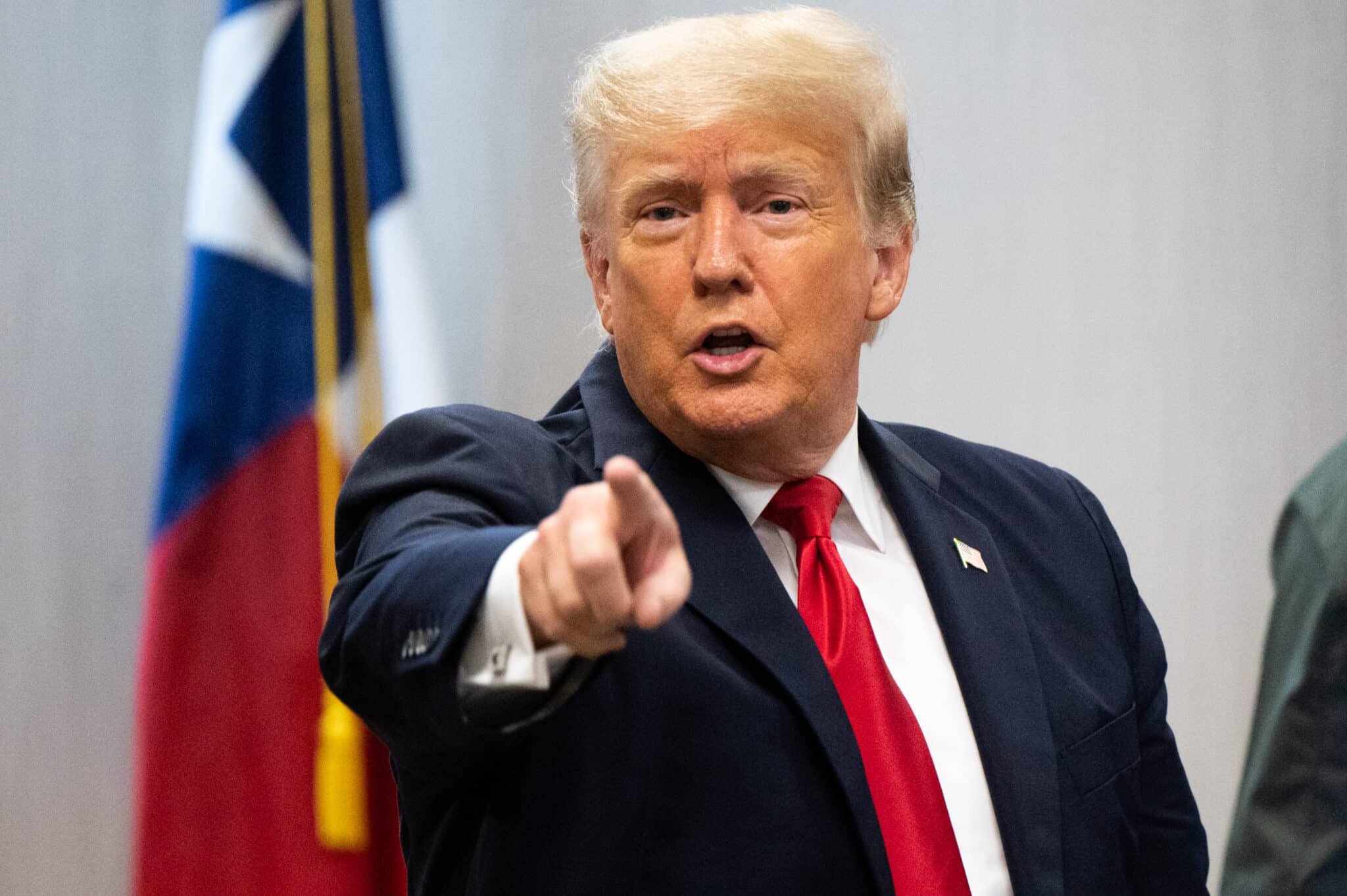 donald-trump-intenta-llevar-su-caso-penal-de-ny-a-tribunal-federal-antes-de-sentencia