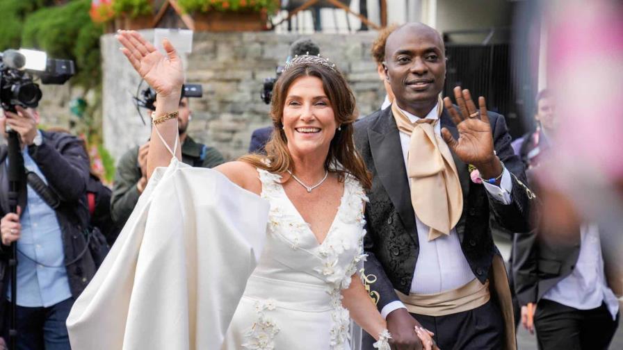 la-princesa-de-noruega-marta-luisa-se-casa-con-su-«chaman»-de-ee.uu