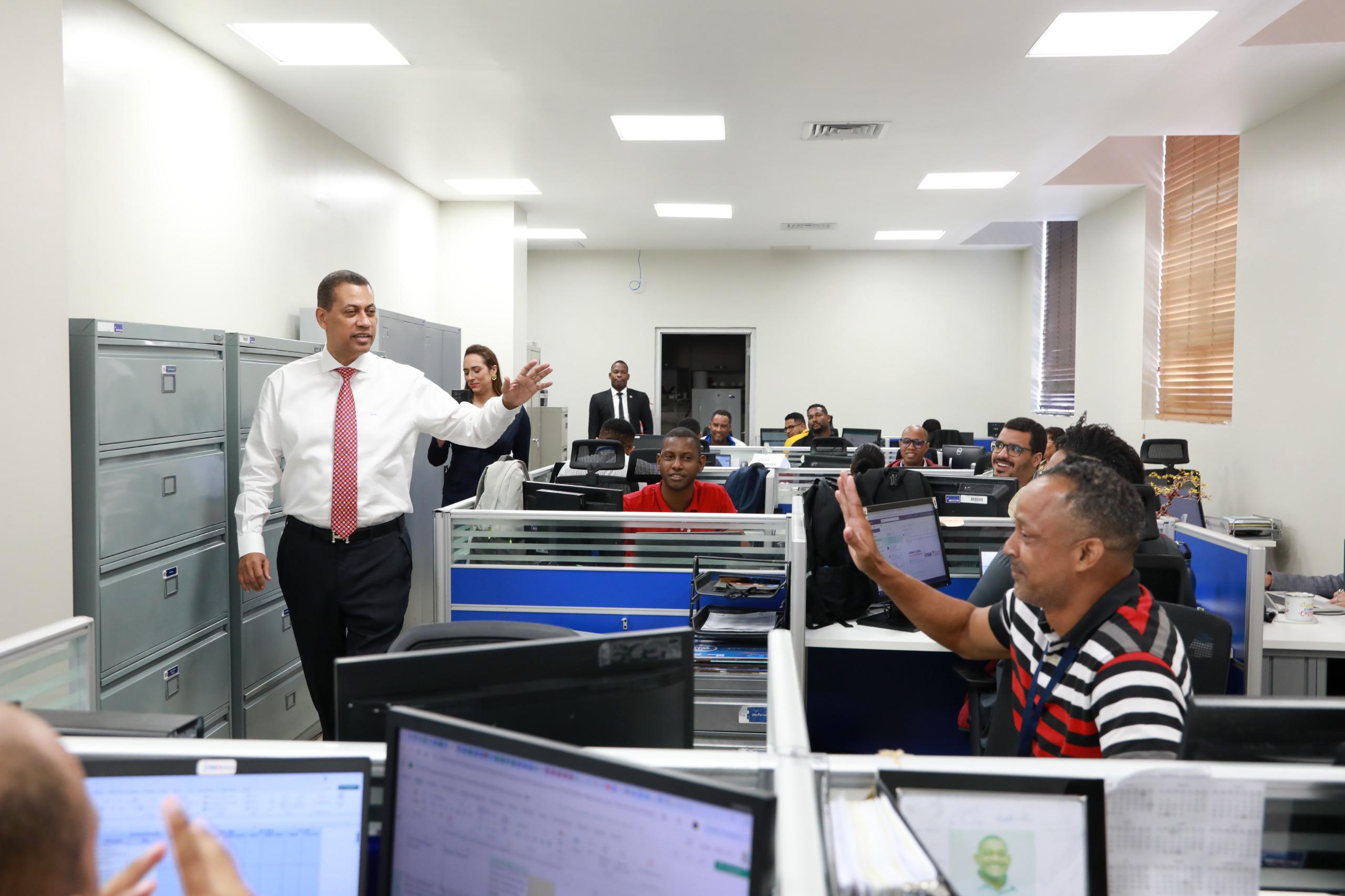 guido-anuncia-reactivara-y-dinamizara-centro-indotel-cultura-digital