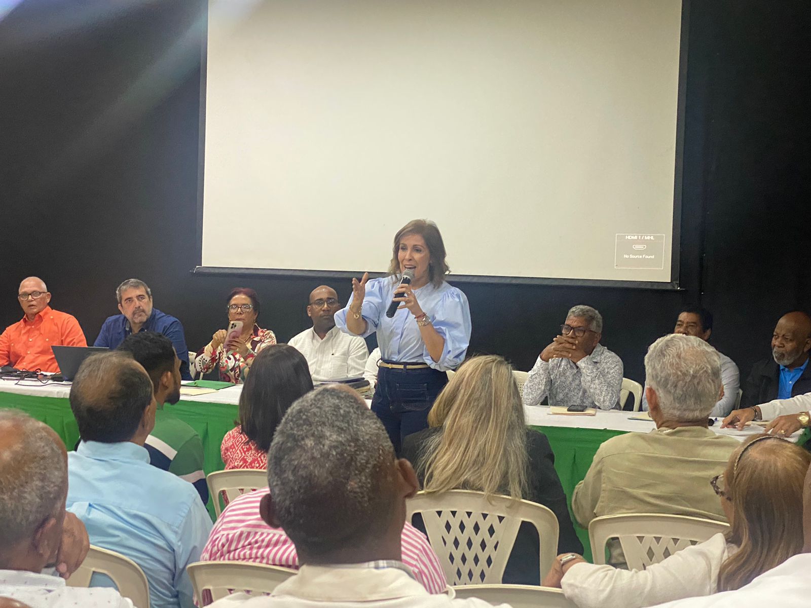entusiasmo-en-la-fuerza-del-pueblo:-se-realizan-multiples-asambleas-regionales-para-coordinar-acciones-de-su-congreso-nacional