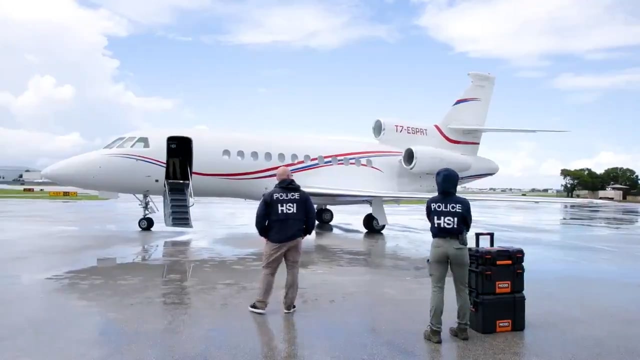 imagenes-de-la-incautacion-del-avion-de-nicolas-maduro-en-rd