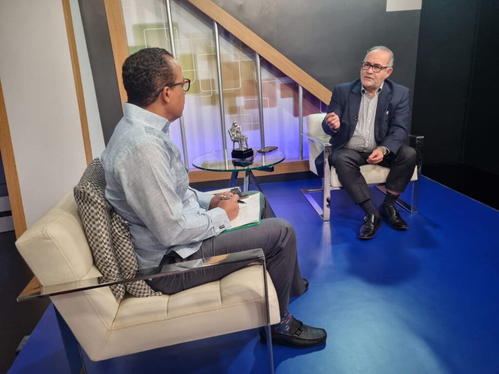 entrevista-ricardo-rojas-leon:-“veo-positiva-modificacion-a-las-reglas-de-eleccion-presidencial;-no-creo-necesario-haya-referendo”