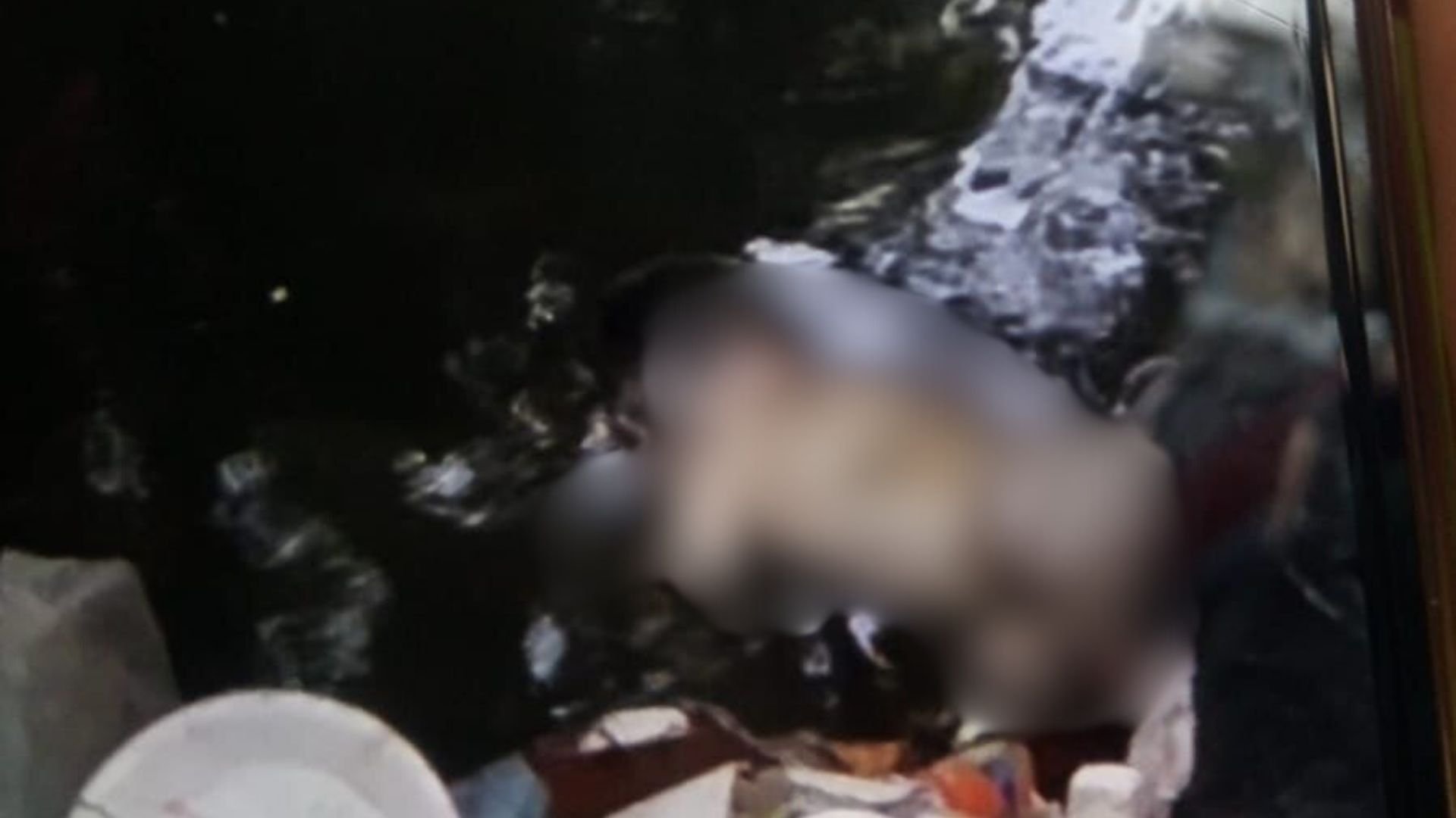 hallan-cadaver-de-bebe-recien-nacido-flotando-en-canada-del-sector-lavapies-en-san-cristobal