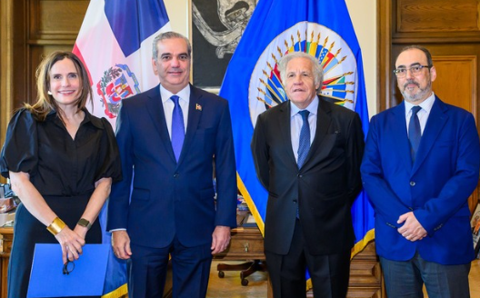 luis-almagro-dijo-trato-temas-regionales-y-politicas-publicas-tras-encuentro-con-abinader 