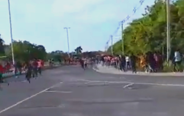 haitianos-huian-de-agentes-de-migracion-en-la-altagracia