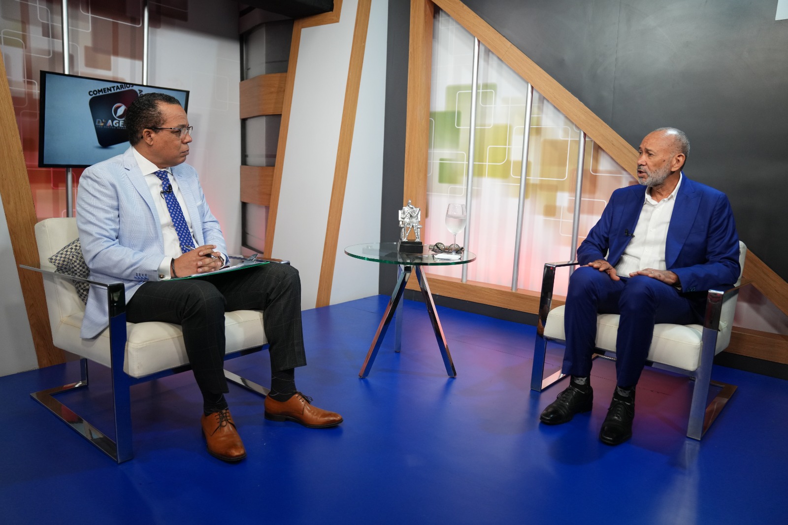 video-director-de-inabie-promete-suplir-alimentos-y-utiles-escolares-a-estudiantes-enviado-a-colegios-por-falta-de-cupos