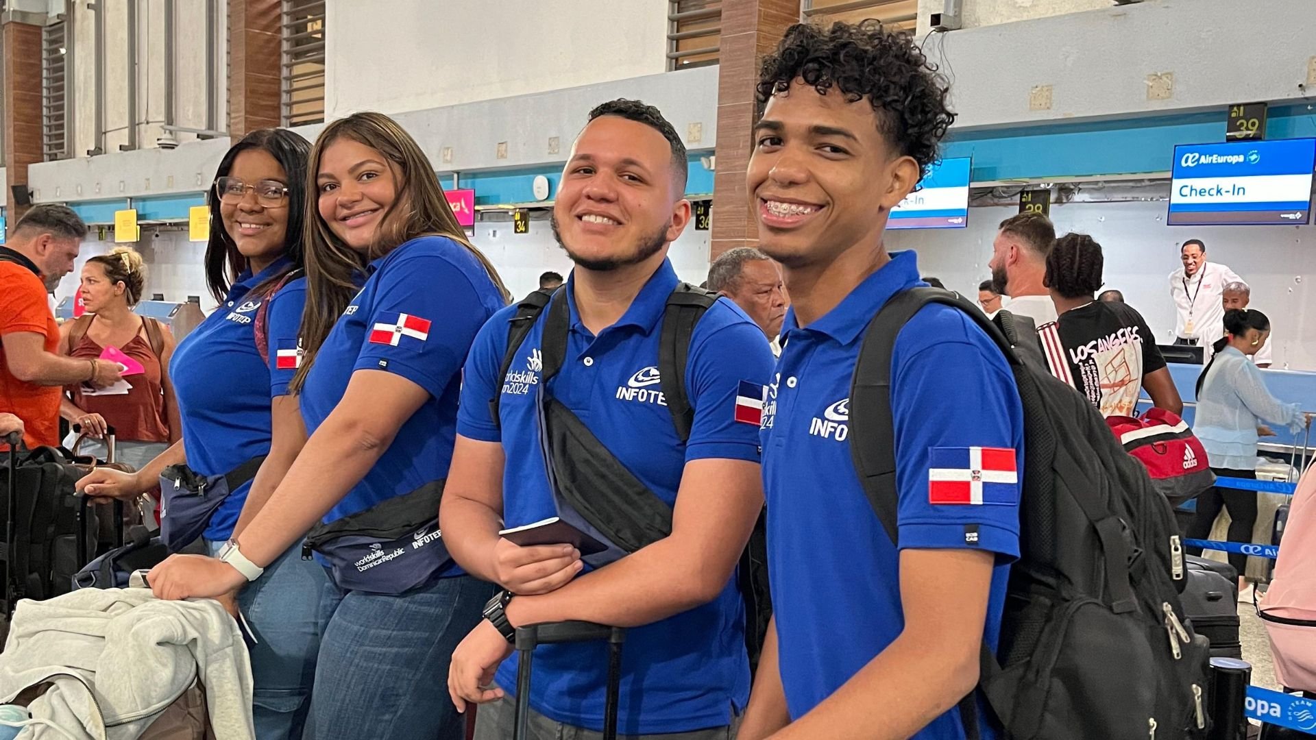 estudiantes-de-infotep-salen-a-francia-para-representar-a-rd-en-competicion-internacional