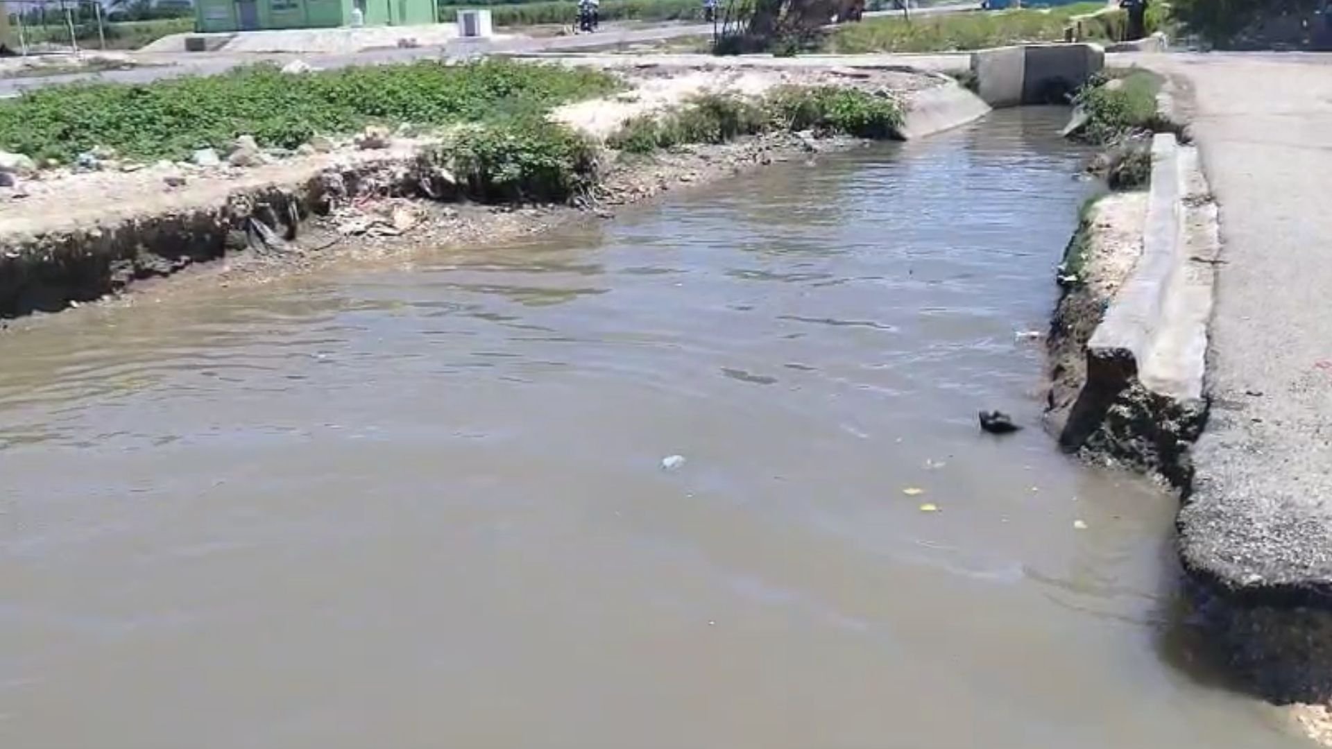 piden-finalizar-trabajo-de-encache-en-batey-cuatro
