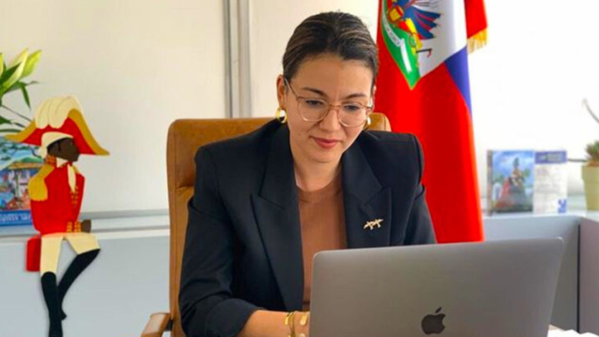 canciller-de-haiti-pide-proteccion-para-compatriotas-en-eeuu.