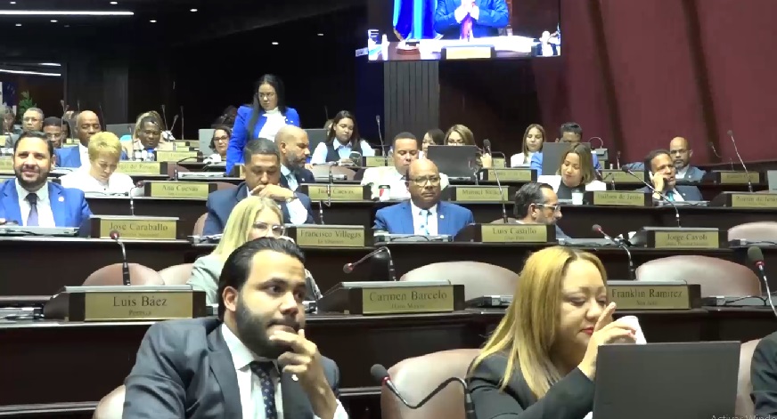 diputados-aprueban-resolucion-en-apoyo-a-democracia-venezolana;-exigen-actas-electorales