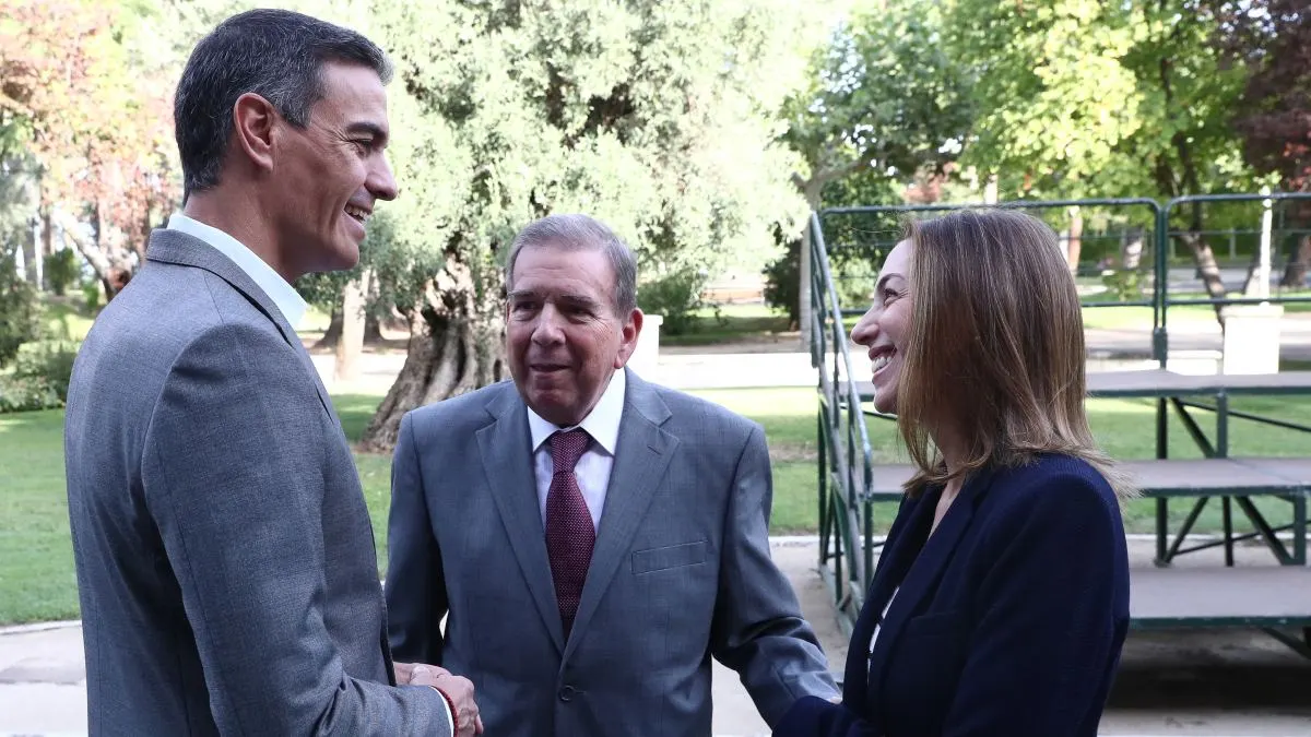 sanchez-recibe-a-gonzalez-urrutia-en-la-moncloa