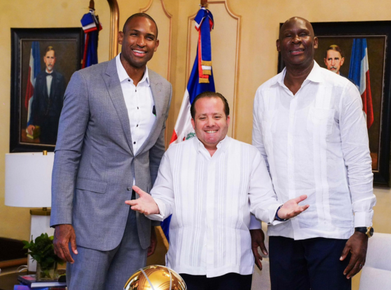 jose-paliza-en-foto-con-al-horford-y-su-padre:-“no-se-rian…-lo-rete-a-un-21”