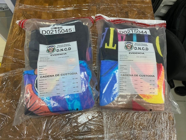 video:-frustran-envio-de-cocaina-a-espana-impregnada-en-cinco-toallas