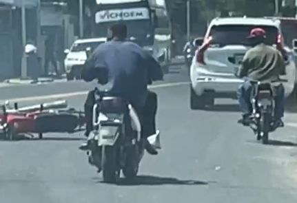 chofer-de-camion-choca-motorista;-afectado-se-va-detras-intentando-detenerlo