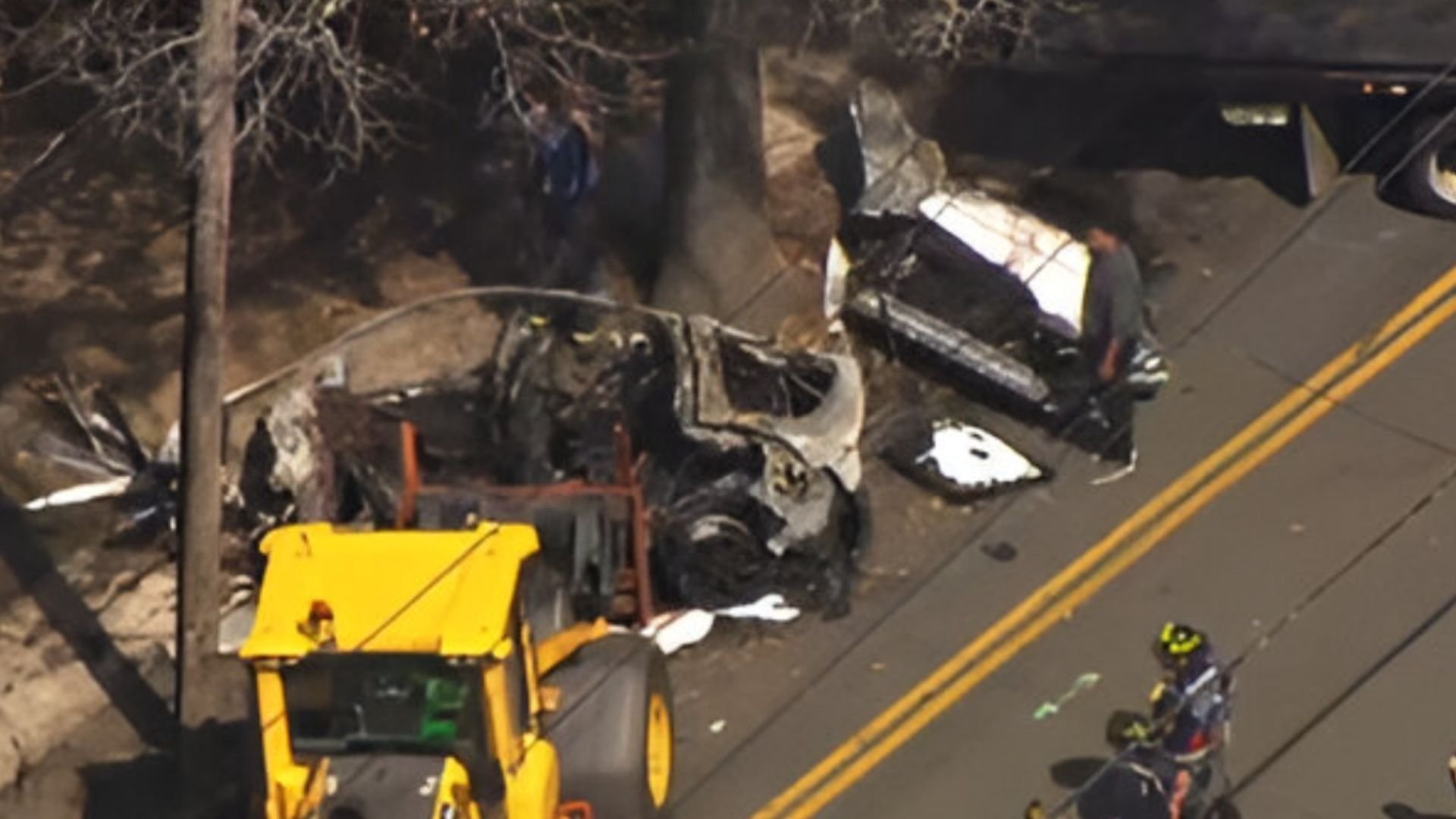 dos-muertos-tras-explosion-de-vehiculo-luego-de-chocar-contra-un-edificio-en-nueva-york