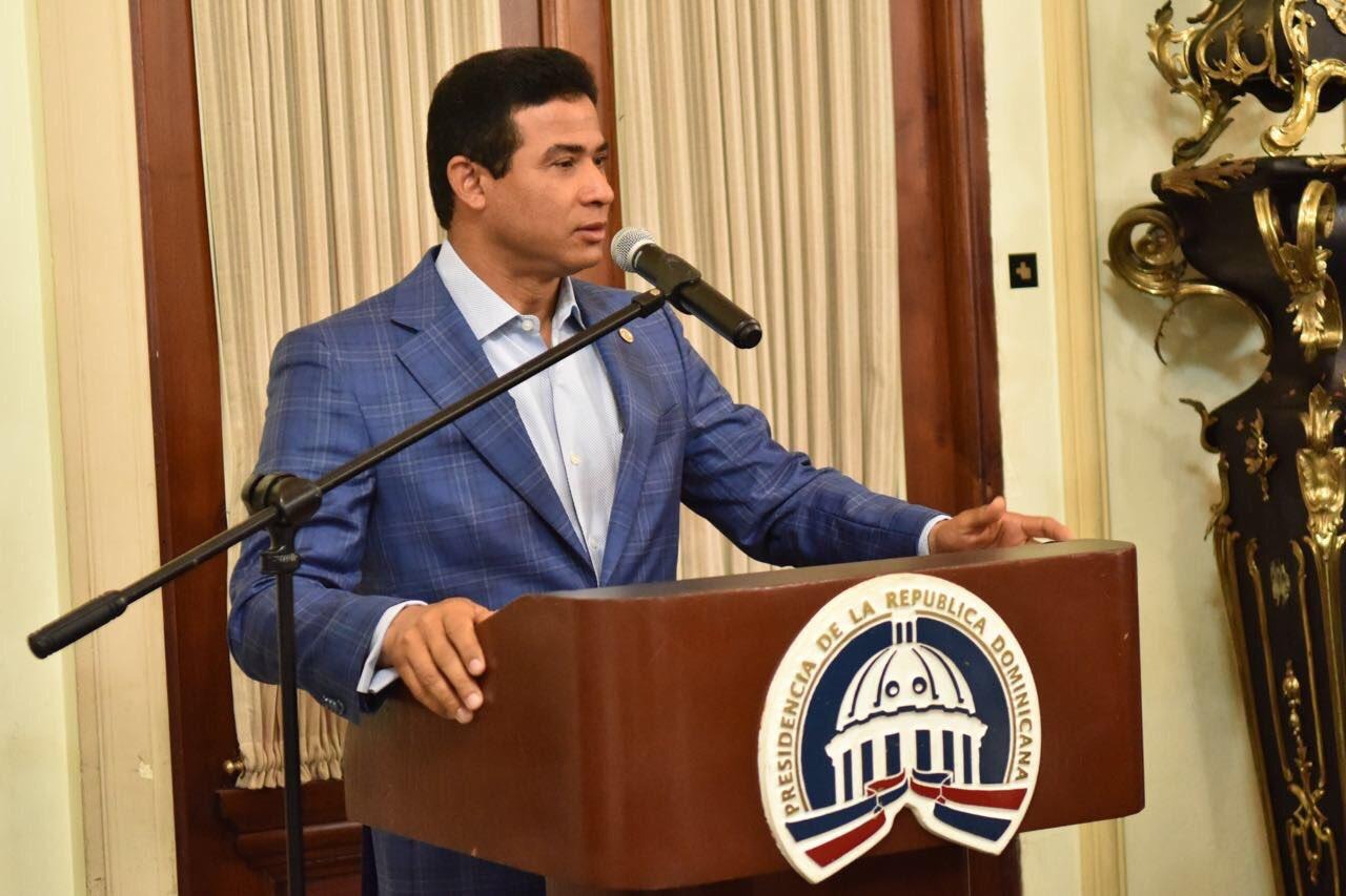 tribunal-retira-grillete-y-prision-domiciliaria-a-adan-caceres